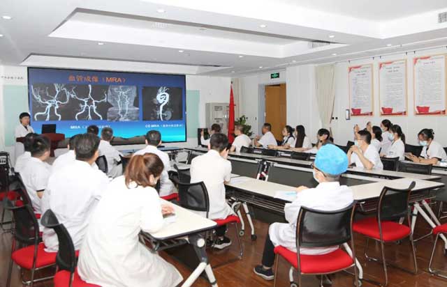 我院舉辦磁共振臨床應(yīng)用業(yè)務(wù)培訓(xùn)活動(dòng)