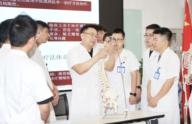 頸椎病誤區多，如何避“坑”少走彎路？